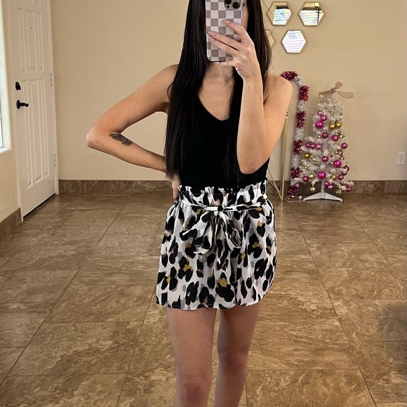 Pants - Paper bag waist tie shorts